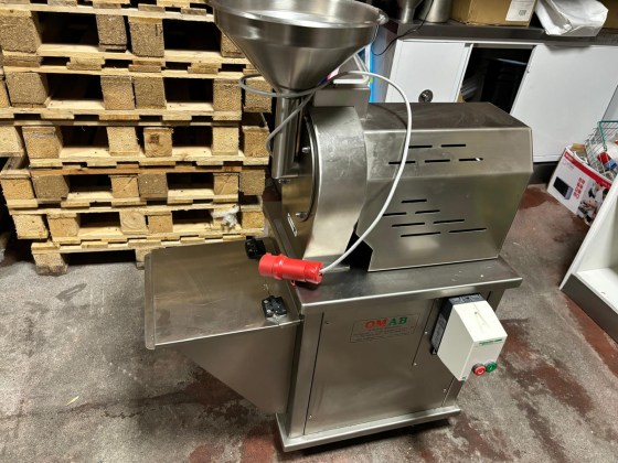 Sugar Grinder Pic 03